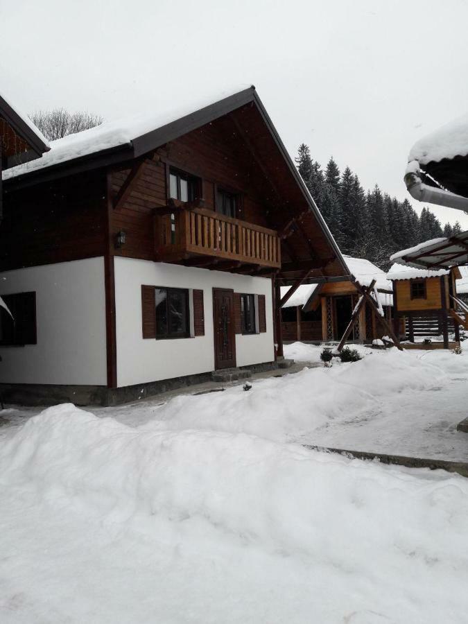 Cottage house Vorohta Exterior foto
